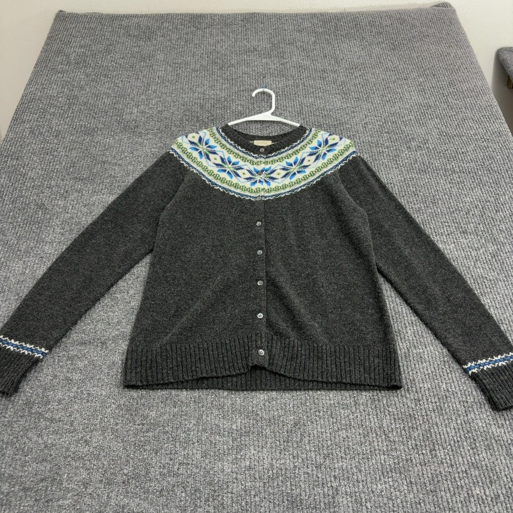 LL Bean Cardigan Sweater Womens M Grey Lambswool Fair Isle Nordic Snowflake